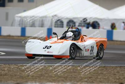 media/Nov-16-2025-CalClub SCCA (Sun) [[2975c16dfc]]/Group 3/Turn 1/